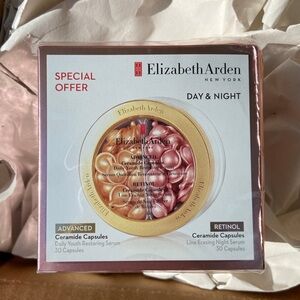 Elizabeth Arden Day & Night Ceramide & Retinol Capsules